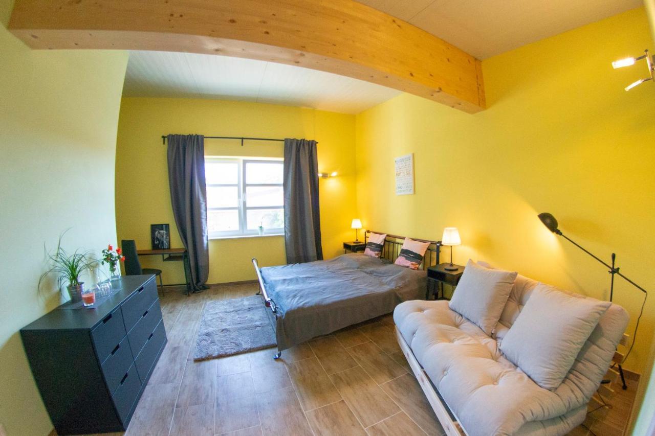 Ranchzimmer Am Hippo-Campus Reit- Und Therapiezentrum Deutsch Haslau Exterior foto